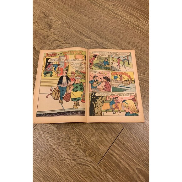 Josie 34, Archie Series - Picture 11 of 11